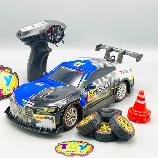 1:16 RC 2.4GHz BMW M4 Drifting Car With Smoke