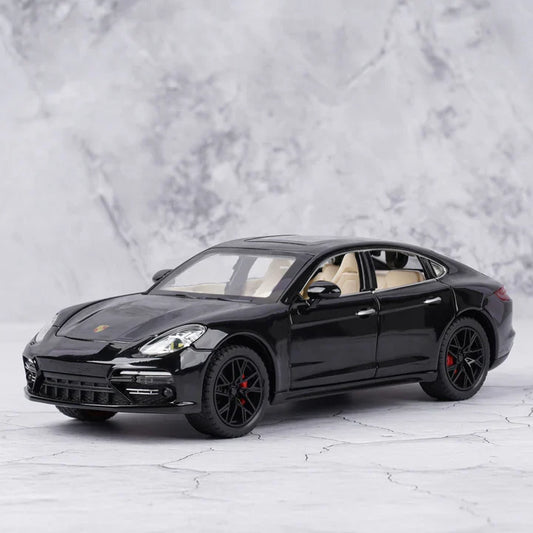 1:24 Diecast Porsche Panamera Model Car With Smoke