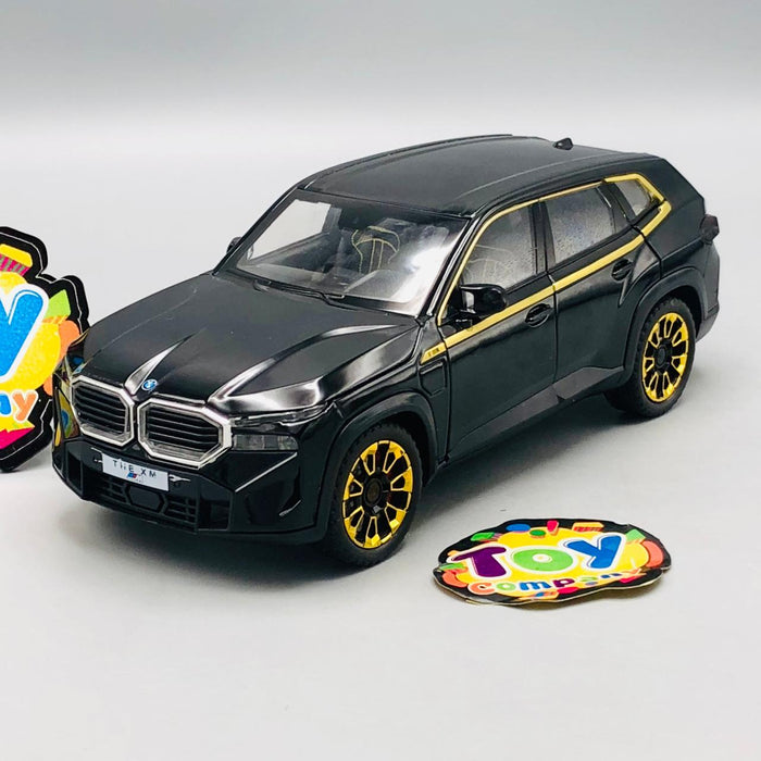 1:24 Diecast BMW XM Latest Model Car With Smoke